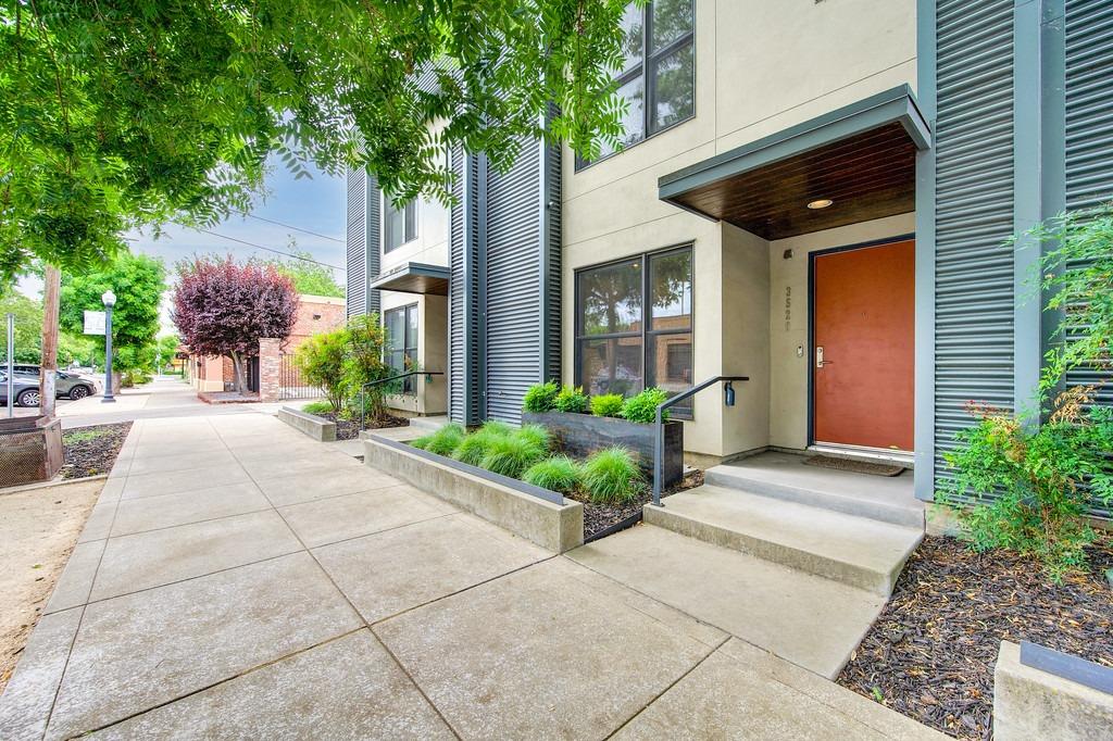 3520 4th Avenue, Sacramento, California — sold by Eileen Needham